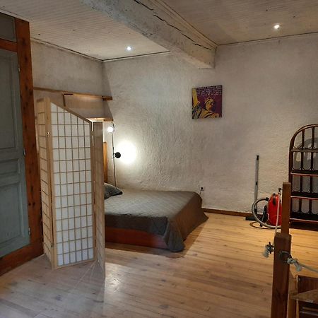 L Oustau Des Arenes Apartment Arles Bagian luar foto